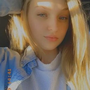 Meet your Posher, Hailey